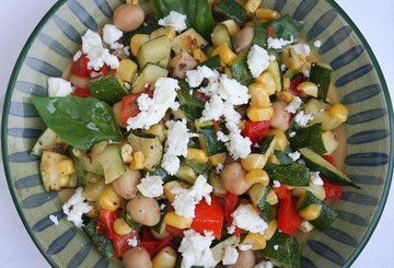 Chickpea Salad with Grilled Vegetables 